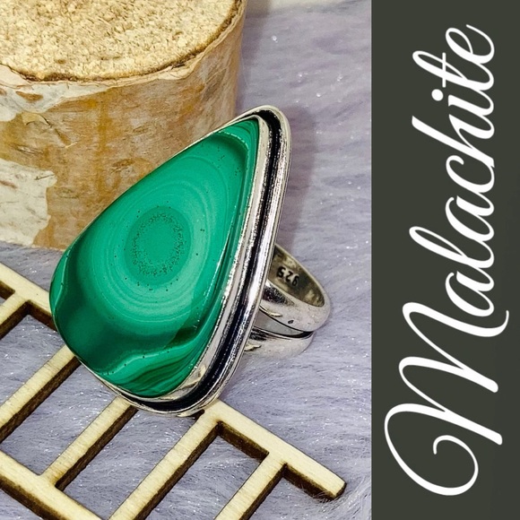 Divine Malachite Gemstone Chunky Handmade Ring - Picture 1 of 7